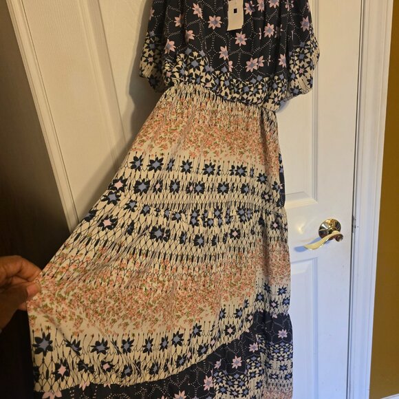 Dresses with tags - Picture 10 of 16